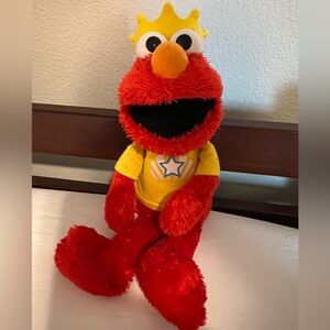 Talking Elmo with hats Battery Operated